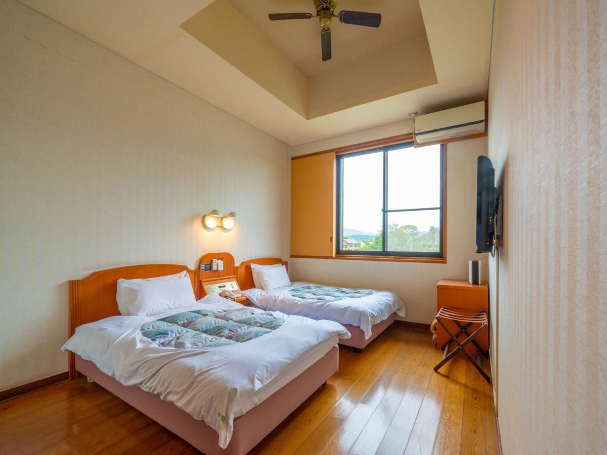 Yawaragi-No-Sato Yadoya Hotel Yufu Bagian luar foto